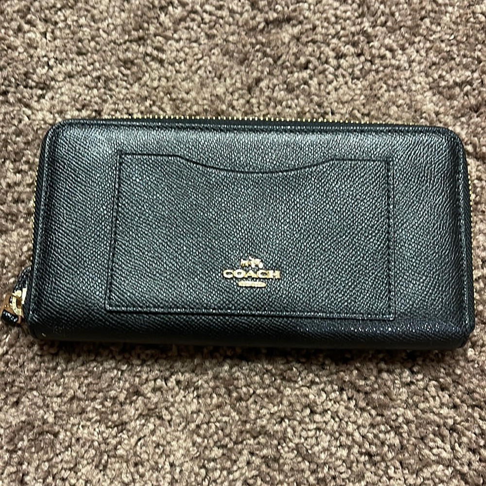 SOLD COACH Black Women wallet